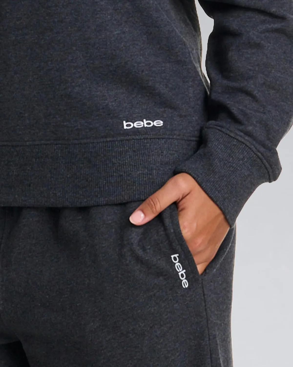 bebe French Terry Sweatshirt for Women, Crewneck Sweatshirts for Women, Sweatshirt Loungewear