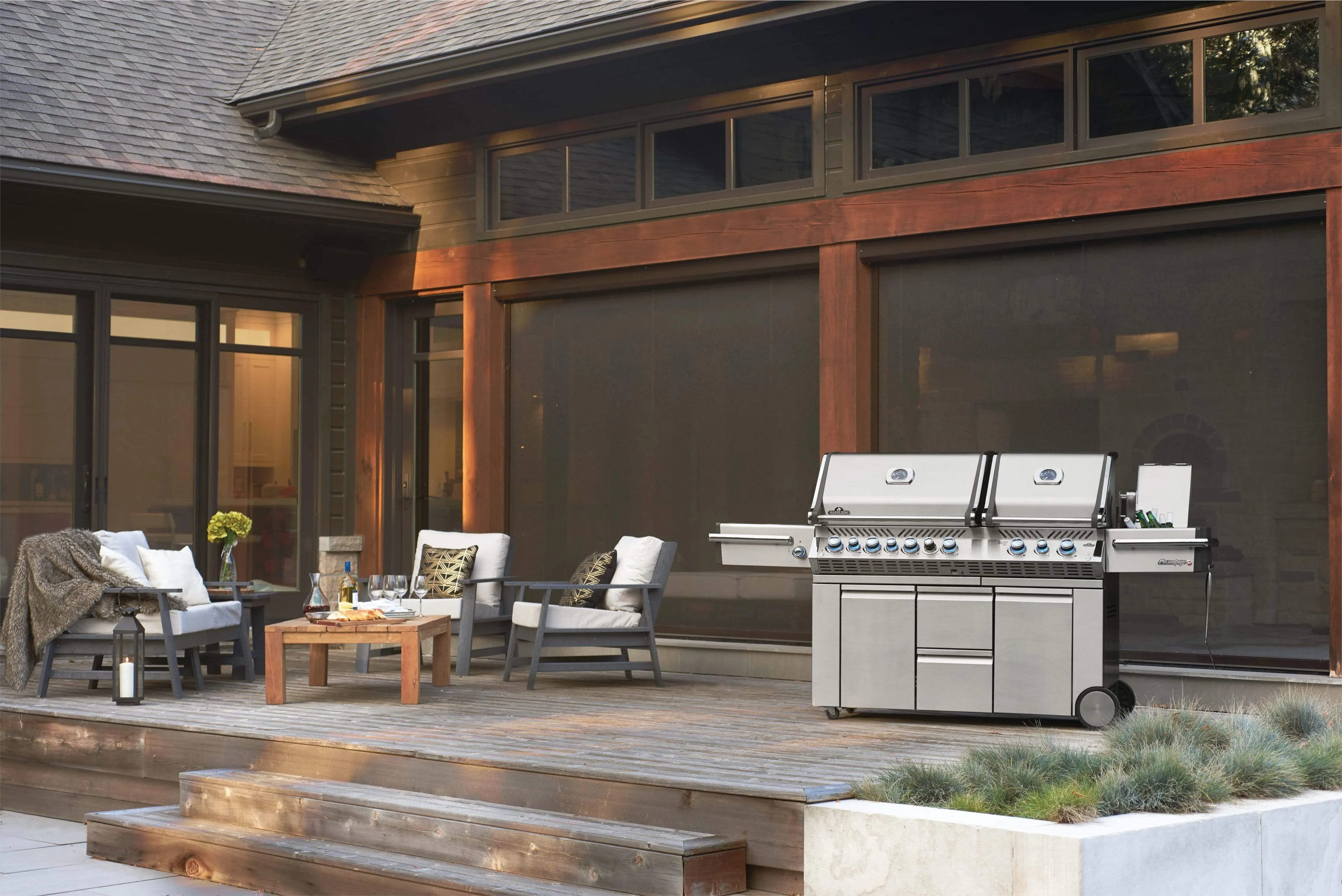 Napoleon Prestige PRO 825 RSIB BBQ with Side Burner, Infrared Rear & Bottom Burners PRO825RSBI-3
