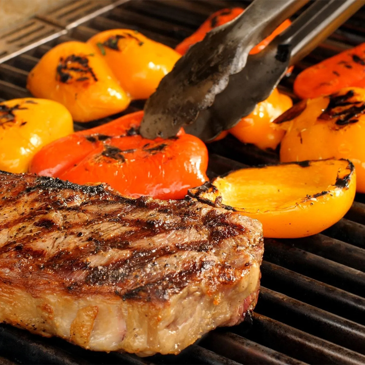 Saber Grills: 500 Series 3-Burner Cart Grill (LP)
