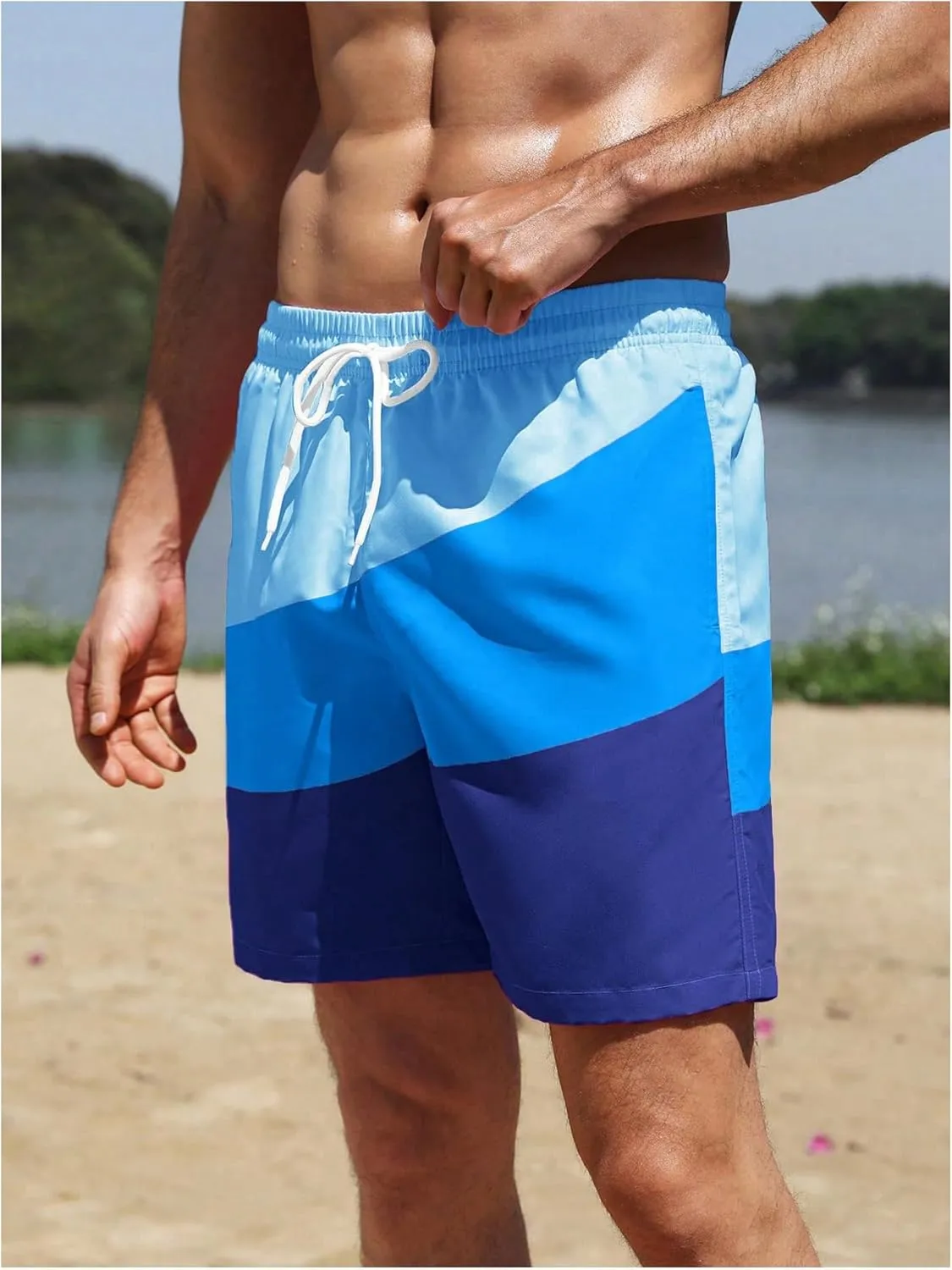 WDIRARA Men's Color Block Beach Shorts Summer Swim Shorts with Drawstring and Pockets